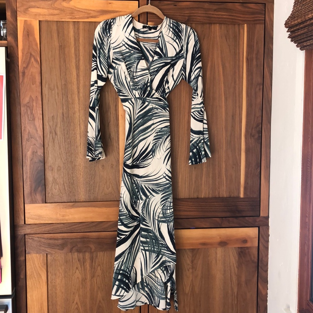 Tropical high low dress.  Great condition.